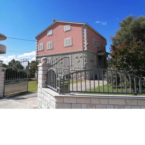 Family friendly house with a swimming pool Solin, Split - 18289