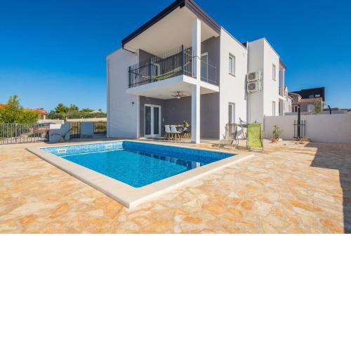 Family friendly house with a swimming pool Vir - Torovi - Vir - Pedinka, Vir - 18732