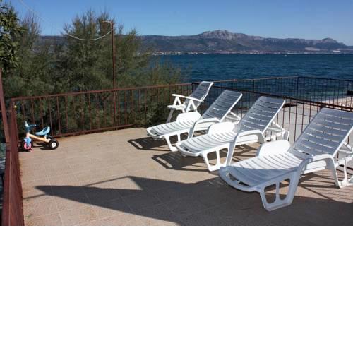 Family friendly seaside apartments Arbanija, Ciovo - 5220