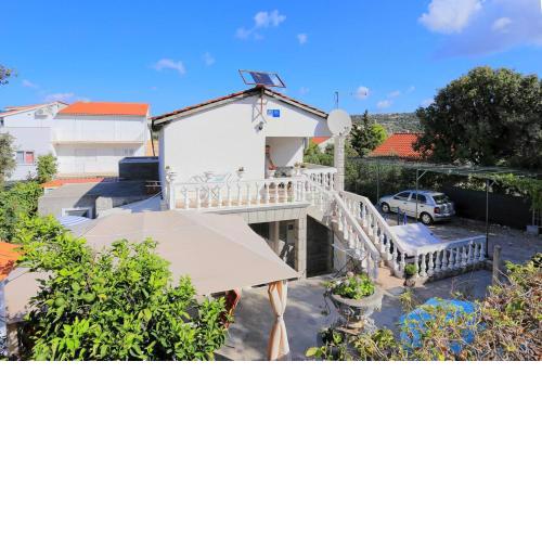 Family friendly seaside apartments Sevid, Trogir - 19105