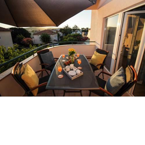 Family Petrov Apartments