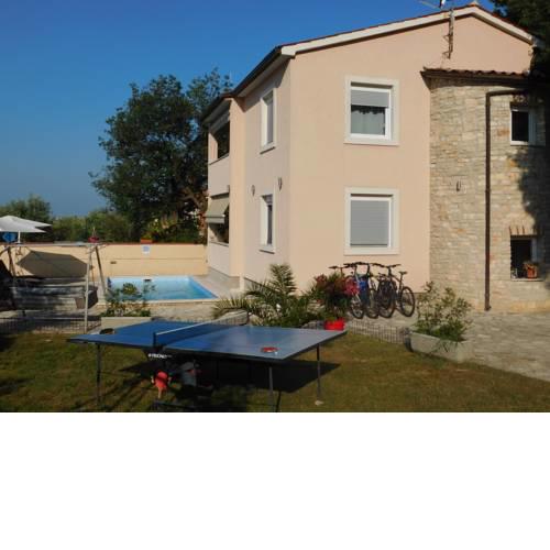 Family villa Oaza in Pula