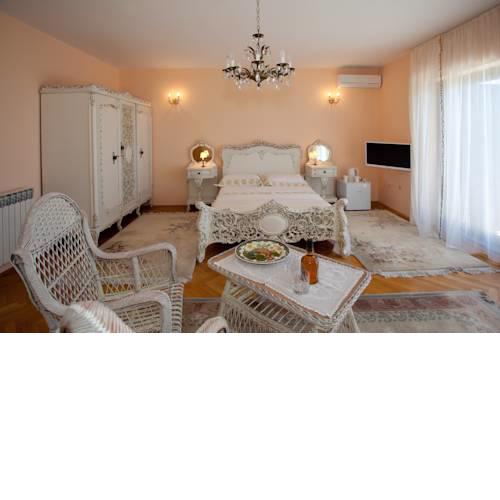 Fantasy Sea View Apartments