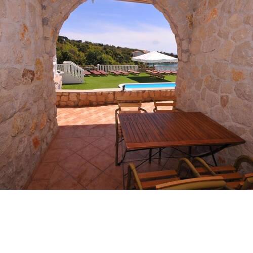 Feel like home The holiday you deserve