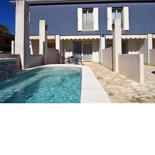 Villa Blue II