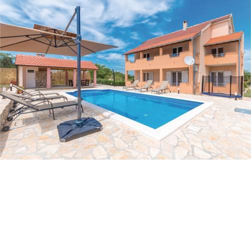 Five-Bedroom Holiday Home in Biograd na moru