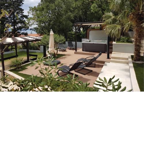 Five-Bedroom Holiday Home in Novi Vinodolski