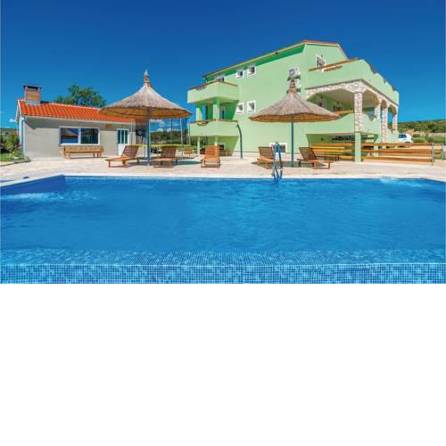 Five-Bedroom Holiday Home in Pakostane