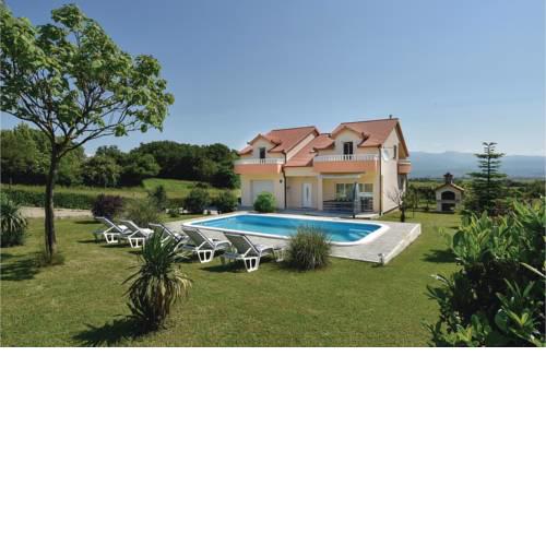 Five-Bedroom Holiday Home in Sinj