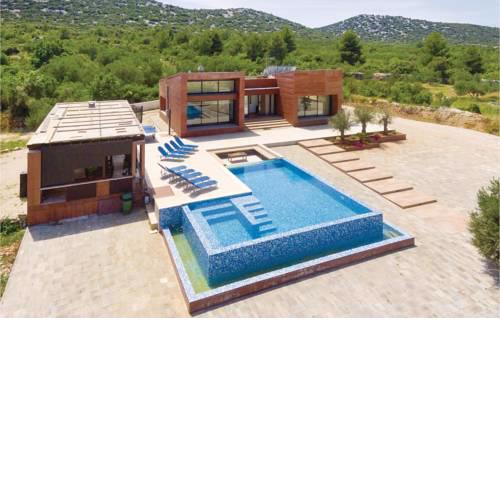 Five-Bedroom Holiday Home in Vodice