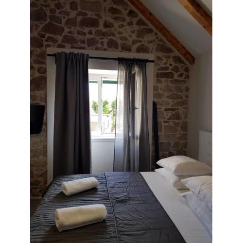 FJAKA Boutique Apartments