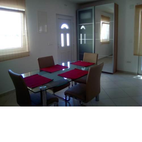 Florijan Apartments