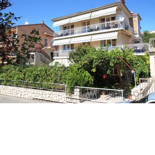Four-Bedroom Apartment in Crikvenica II
