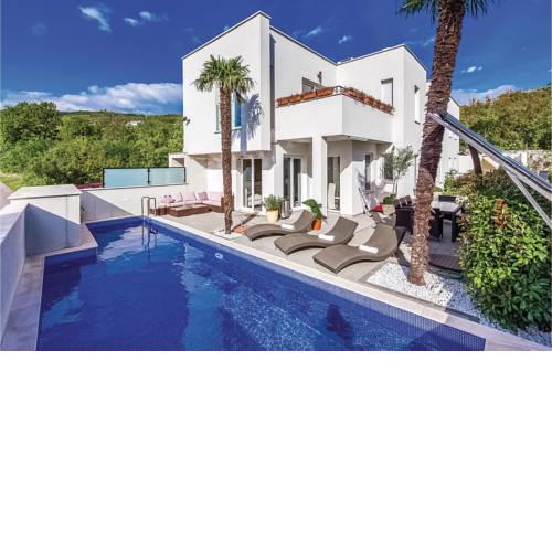 Four-Bedroom Holiday home Crikvenica with Sea View 03