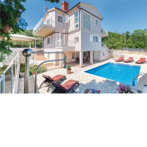 Four-Bedroom Holiday home Drenje with Sea View 09