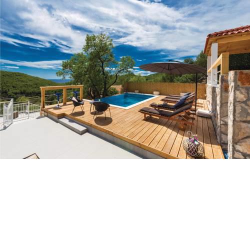 Four-Bedroom Holiday Home in Babino Polje
