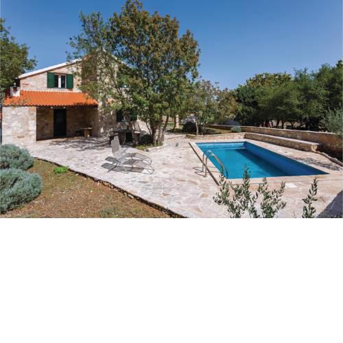 Four-Bedroom Holiday Home in Gornji Humac