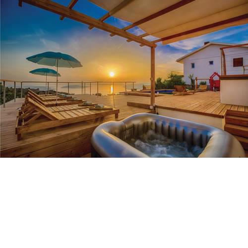 Four-Bedroom Holiday Home in Lukovo