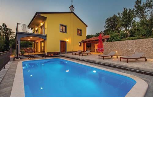 Four-Bedroom Holiday Home in MAli Brgud
