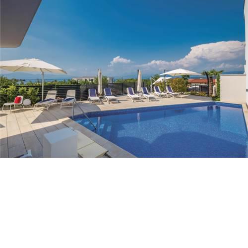 Four-Bedroom Holiday Home in Malinska