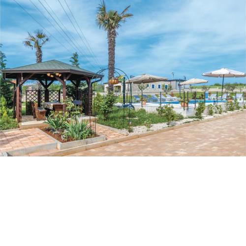 Four-Bedroom Holiday Home in Novigrad