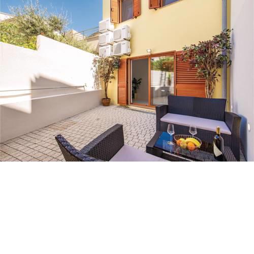 Four-Bedroom Holiday Home in Pag