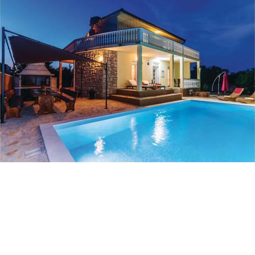 Four-Bedroom Holiday Home in Polaca