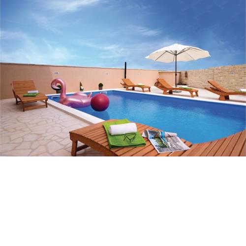 Four-Bedroom Holiday Home in Pridraga