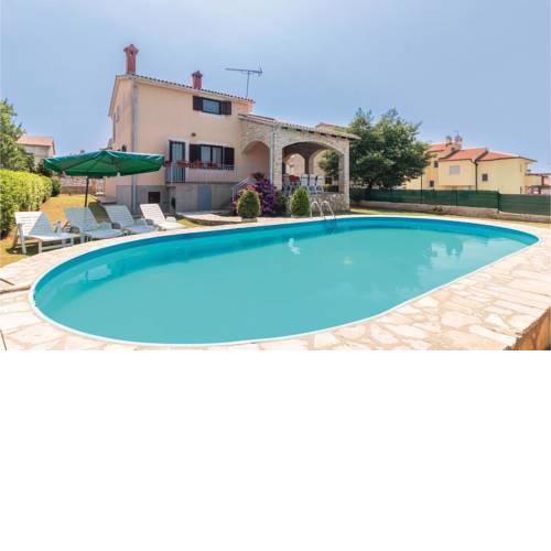Four-Bedroom Holiday Home in Pula