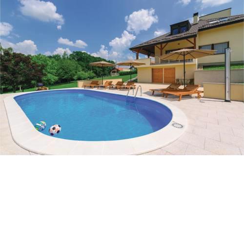 Four-Bedroom Holiday Home in Starjak