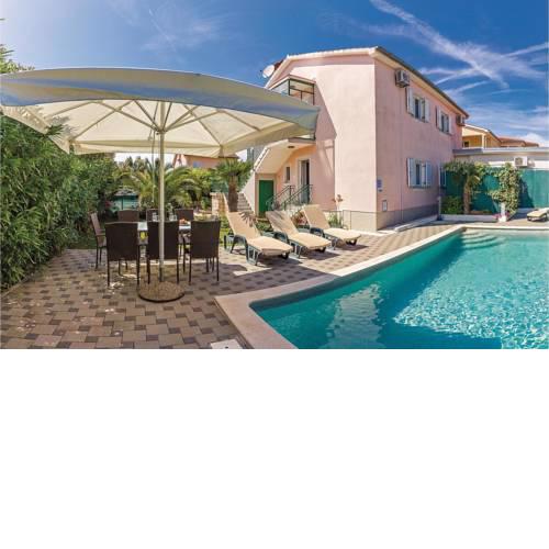 Four-Bedroom Holiday Home in Stinjan