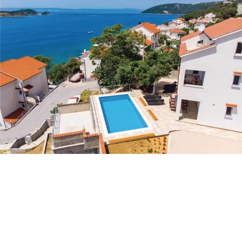 Four-Bedroom Holiday Home in Supertarska Draga