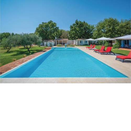 Four-Bedroom Holiday Home in Tar