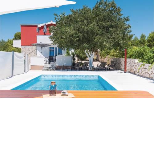 Four-Bedroom Holiday Home in Vodice