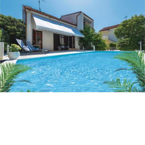 Four-Bedroom Holiday Home in Zaboric