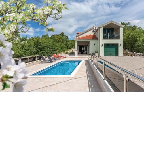 Four-Bedroom Holiday Home in Zagvozd