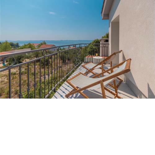Four-Bedroom Holiday Home in Zdrelac