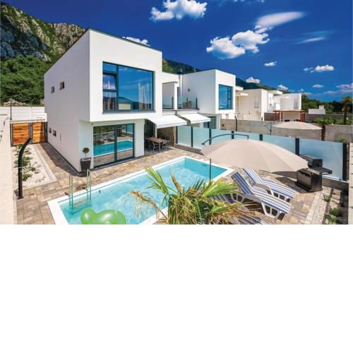Four-Bedroom Holiday home Kostelj with Sea View 03