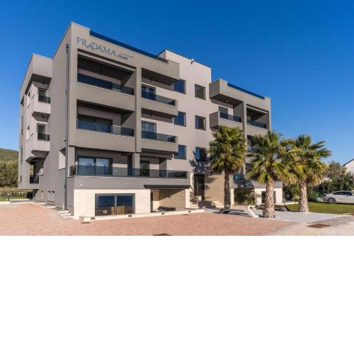 FRADAMA Blue A6 - Adriatic Luxury Villas