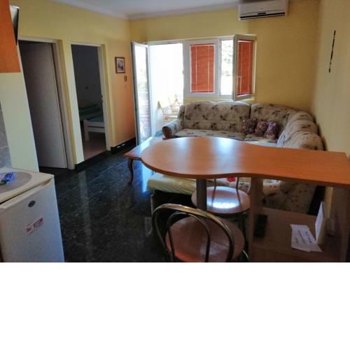 Apartment Ante Near Center