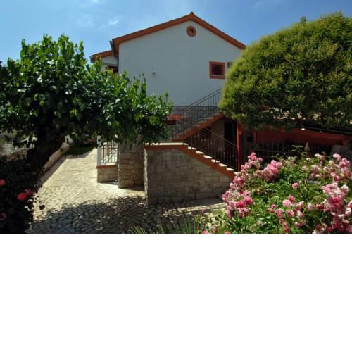FUNTANA-MIA ROOMS B&B