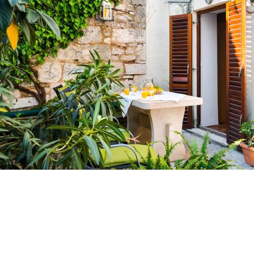 Garden Apartment Centar