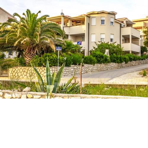 Giovanni Apartments Family Resort