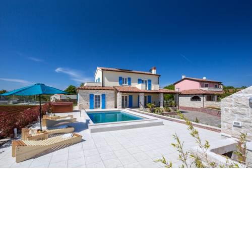 Golden Sun Villa Rebići