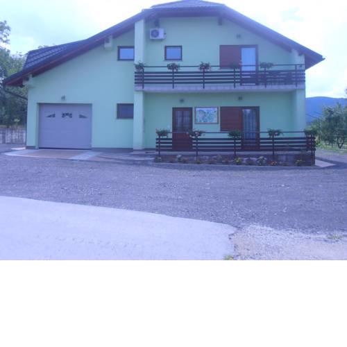 Green apartment Plitvice