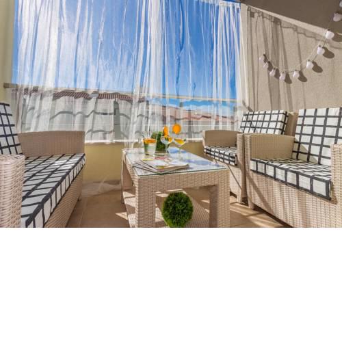 Green Lagoon Apartment