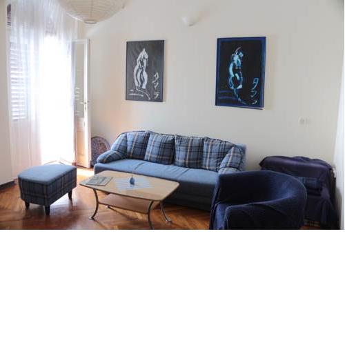 Green Market Apartment