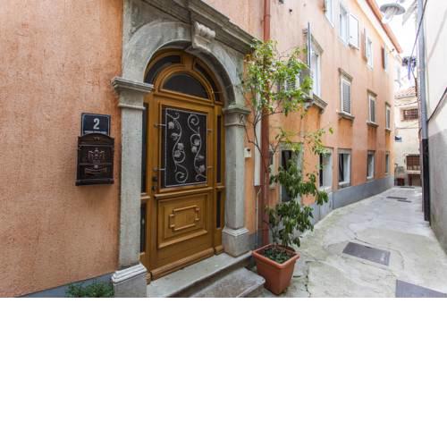 Guest House Floreus Cres