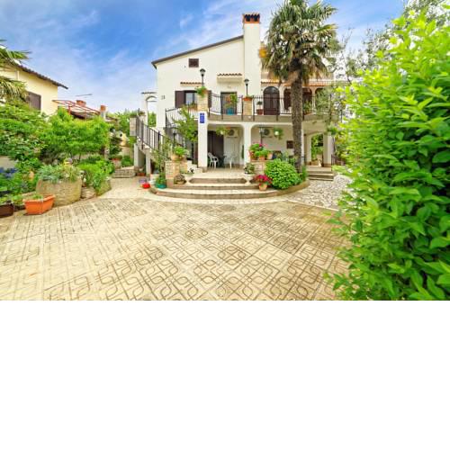 Guest House Jolanda