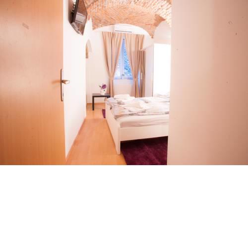 Guest House Nokturno